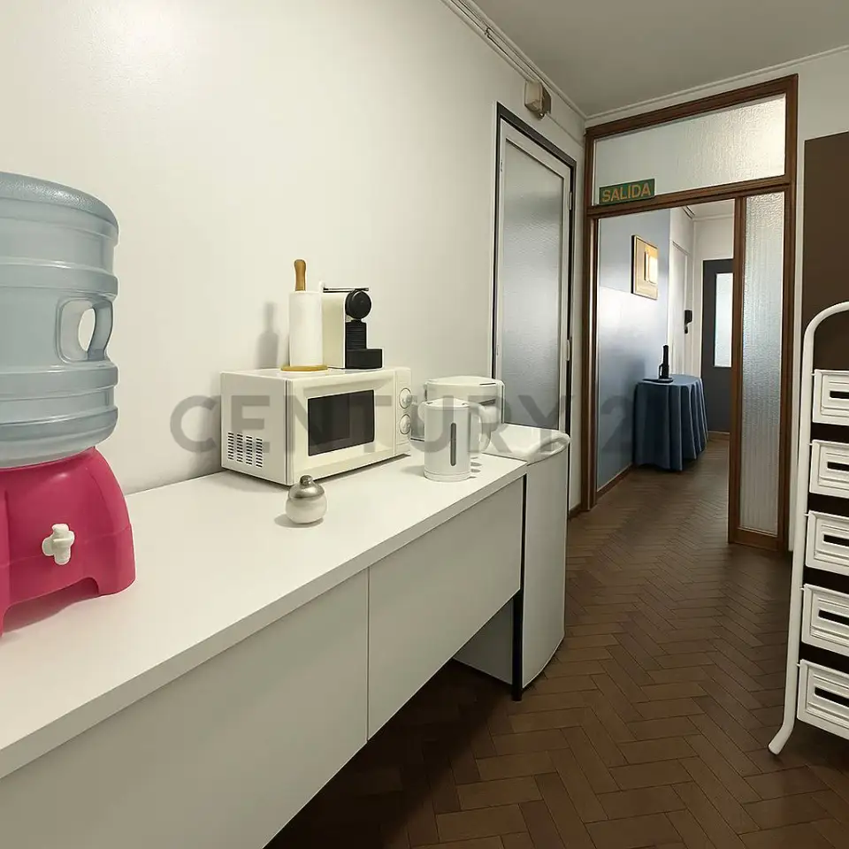 Oficina de 21 m² en Monserrat, foto 2