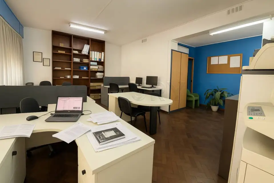 Oficina de 21 m² en Monserrat, foto 2