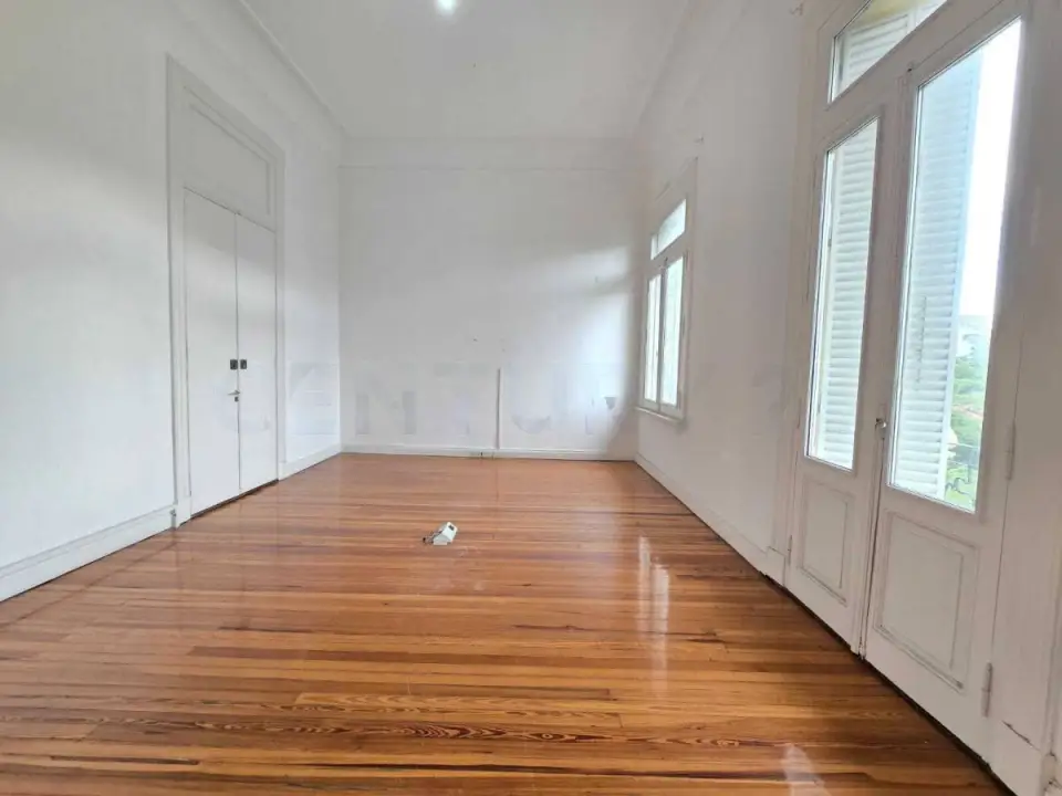 Oficina de 258 m² en Barrio Norte, foto 2