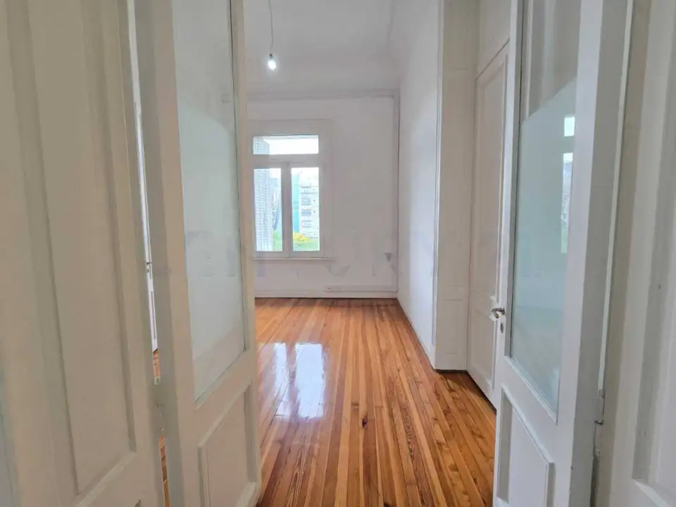 Oficina de 258 m² en Barrio Norte, foto 4