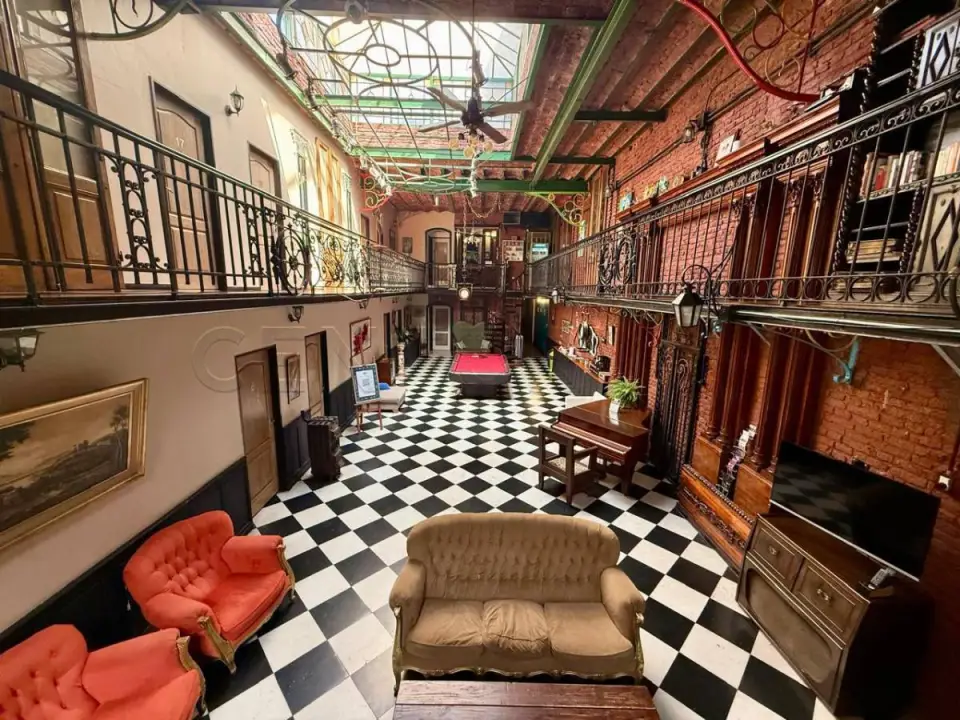 Hotel de 850 m² en Monserrat, foto 2
