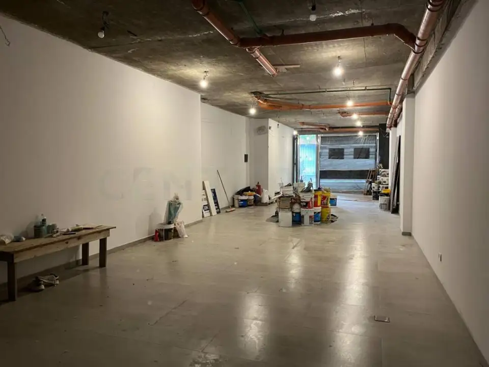 Local de 109 m² en Flores, foto 5