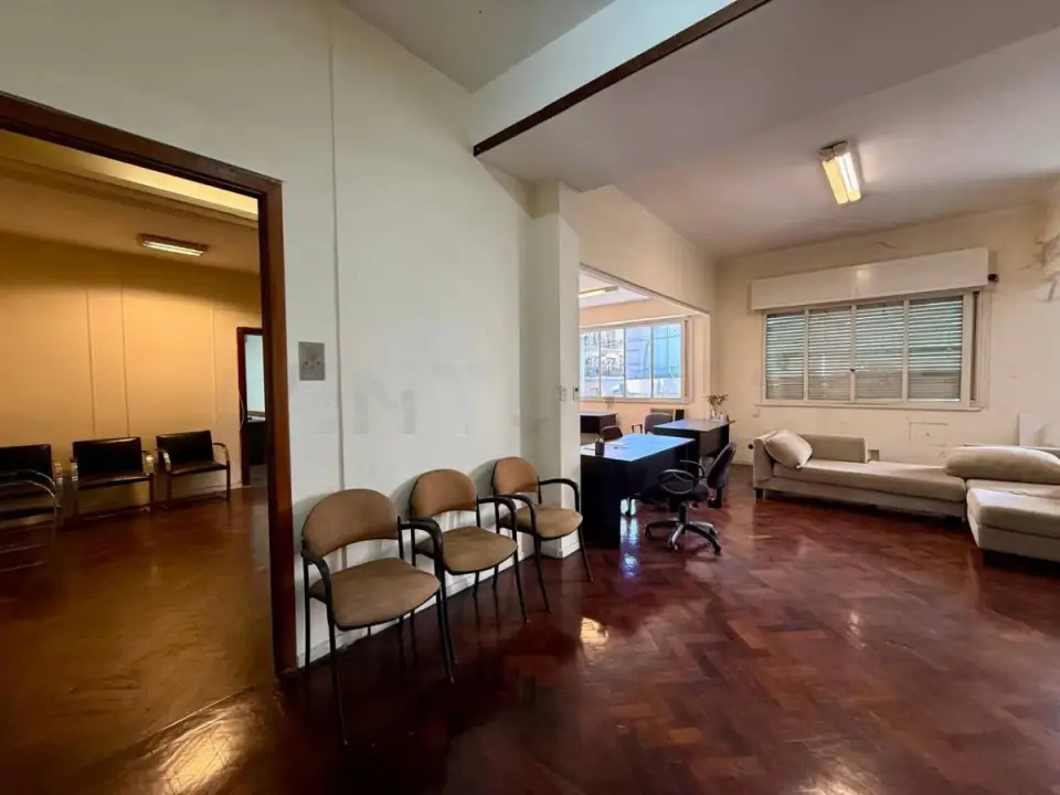 Oficina de 254 m² en Monserrat, foto 4