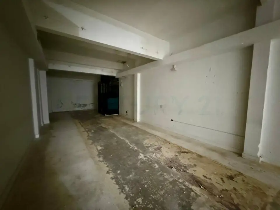 Depósito de 153 m² en Monserrat, foto 5