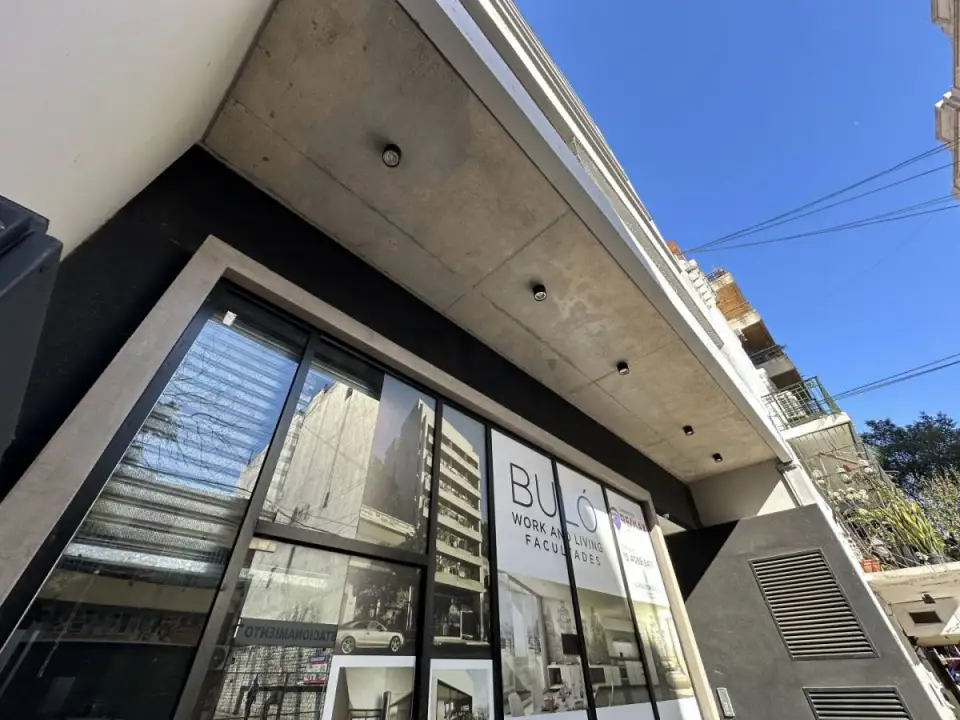 Local de 218 m² en Balvanera, foto 2