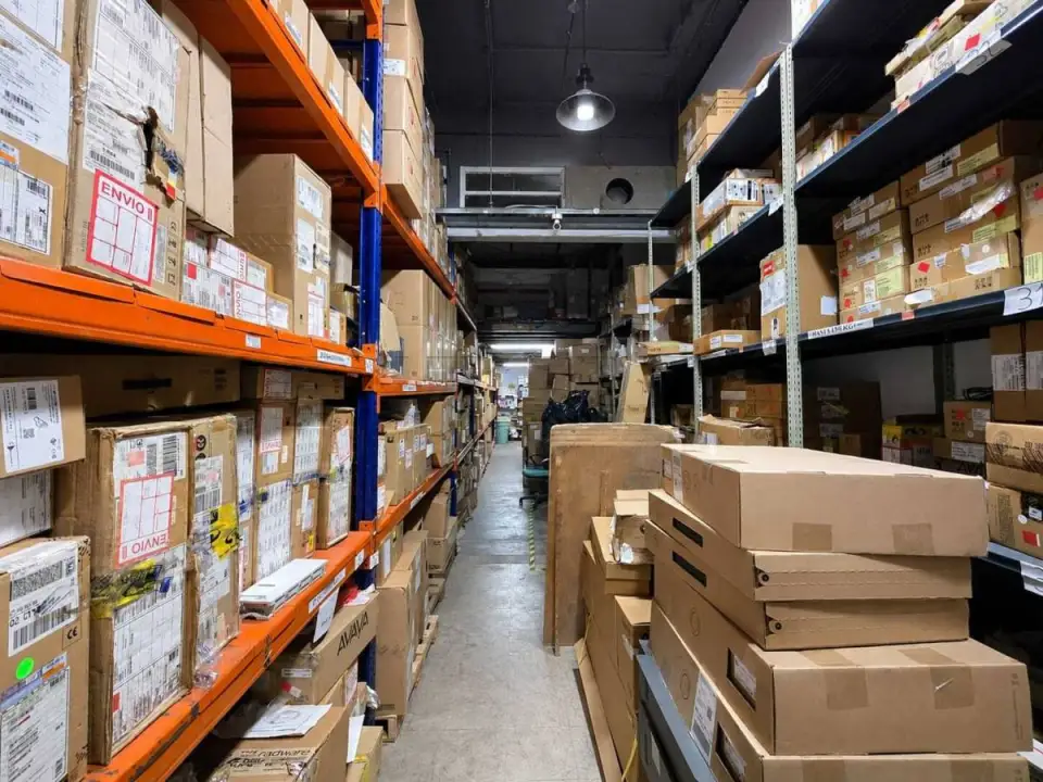 Depósito de 600 m² en Palermo, foto 2