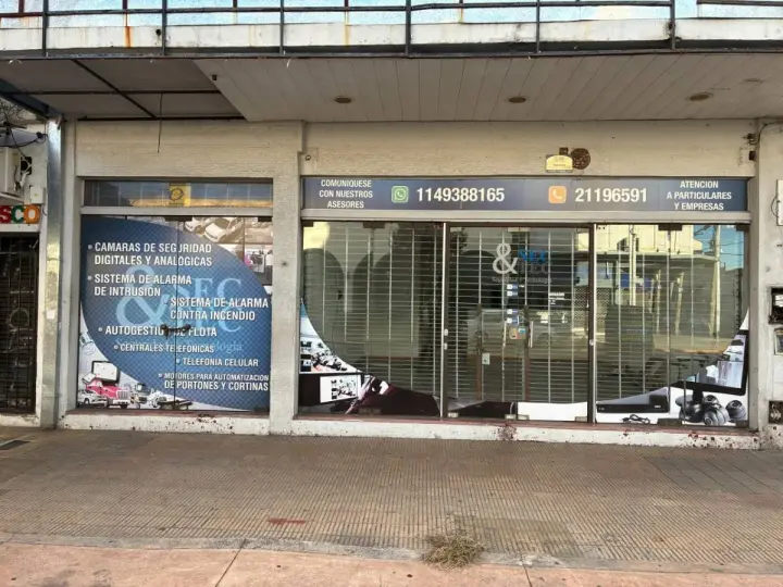 Local de 548 m² en Avellaneda, foto 1