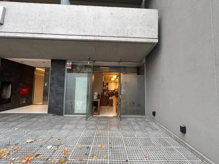 Local de 51 m² en Flores, foto 1