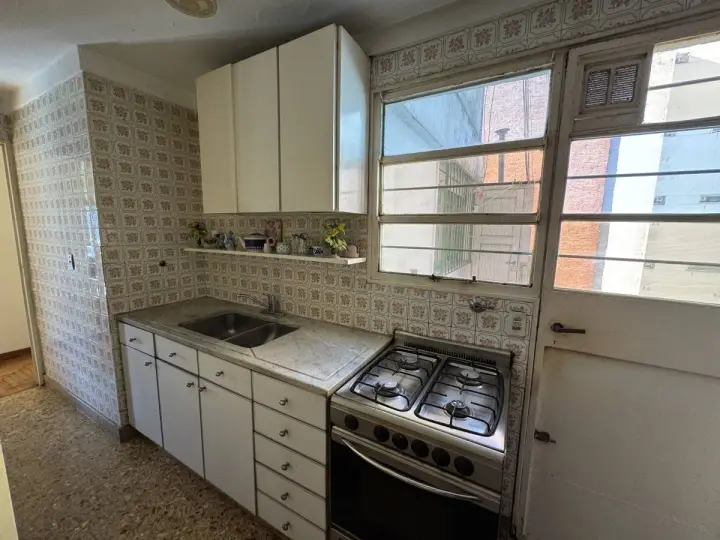Departamento de 4 ambientes en Flores, foto 1
