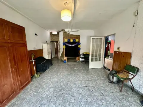 Casa de 7 ambientes en Villa Maipu