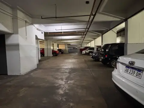Cochera de 11 m² en Monserrat