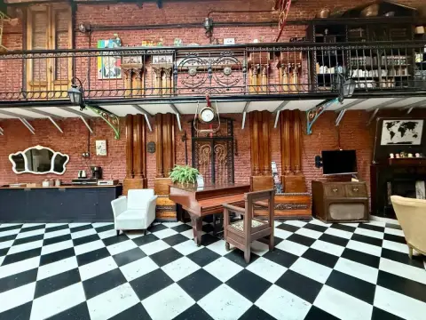 Hotel de 850 m² en Monserrat