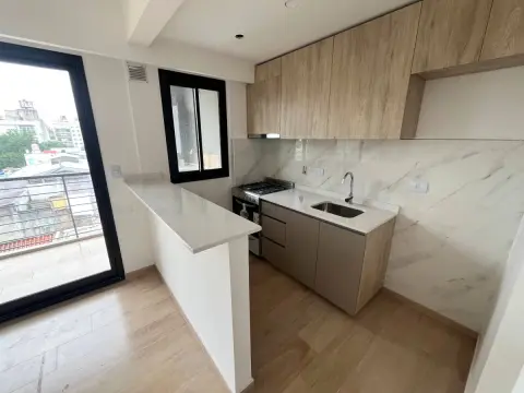 Departamento de 2 ambientes en Flores