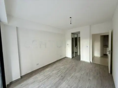 Departamento de 4 ambientes en Flores