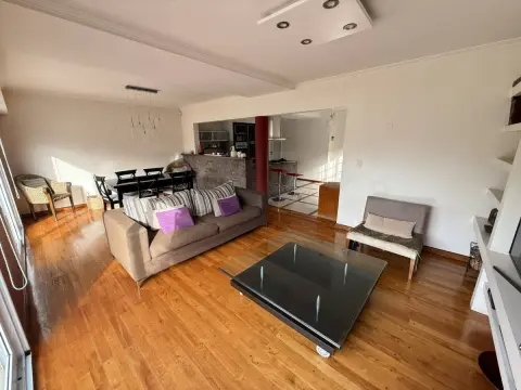 Casa de 3 ambientes en Burzaco