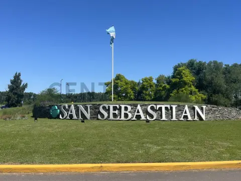 Lote de 887 m² en Loma Verde