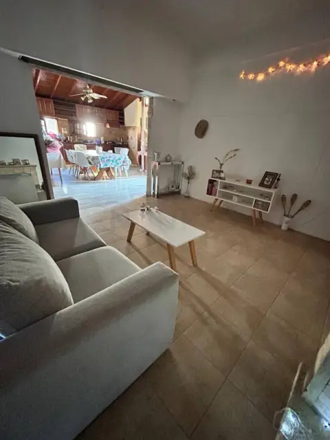 Casa de 5 ambientes en Lanús