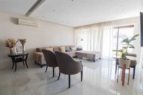 Departamento de 5 ambientes en Recoleta