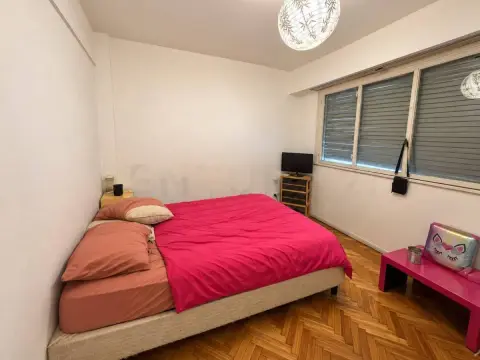 Departamento de 3 ambientes en Flores