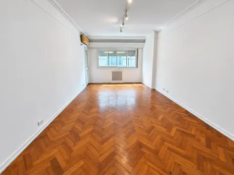 Departamento de 4 ambientes en Recoleta